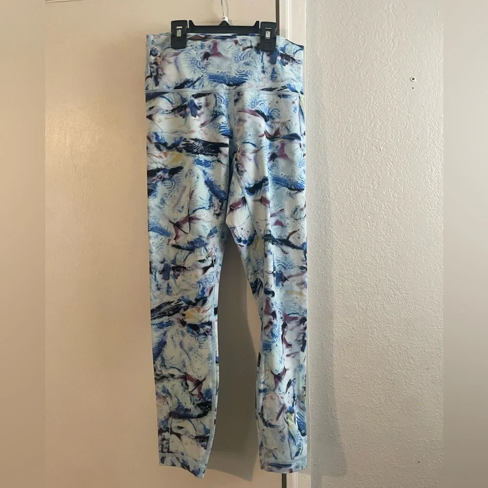 Lululemon Wunder Under Hi-Rise 7/8 Tight *Full-On Luxtreme 25" - Picture 4 of 5